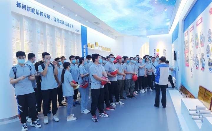 景书记从金格瑞的品牌、企业理念、公司规模、全球布局等方面介绍了公司