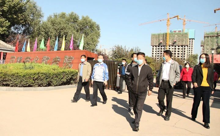 愿尊老爱老的传统美德不断的传承、发扬、光大